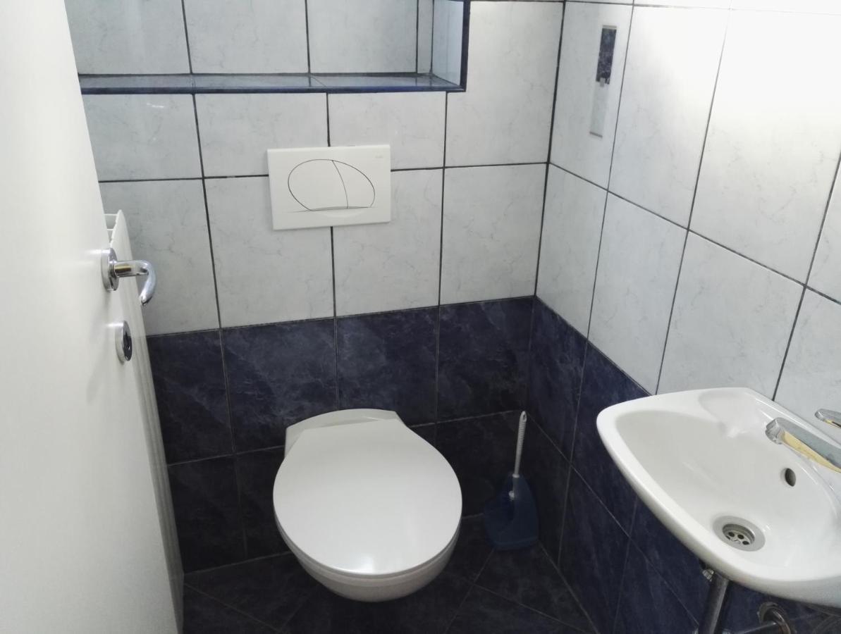 Risika Apartmani ภายนอก รูปภาพ